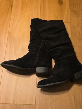 Steve Madden Black Suede Mid-Calf Boots